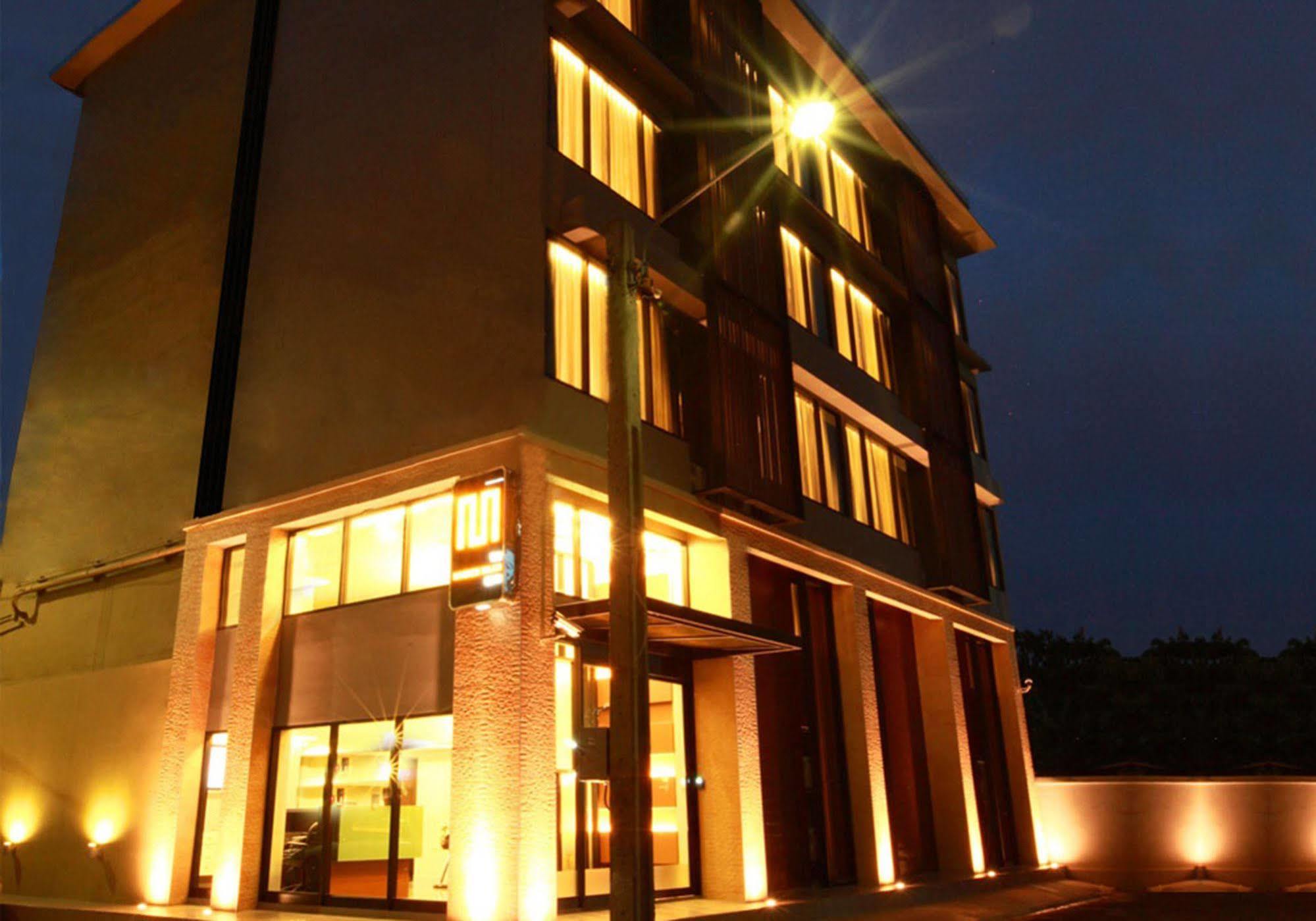 The Bangkok Major Suite Luaran gambar