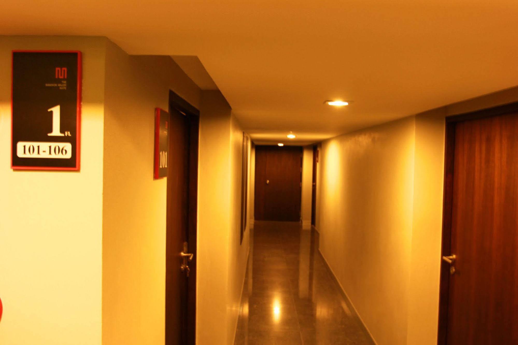 The Bangkok Major Suite Luaran gambar